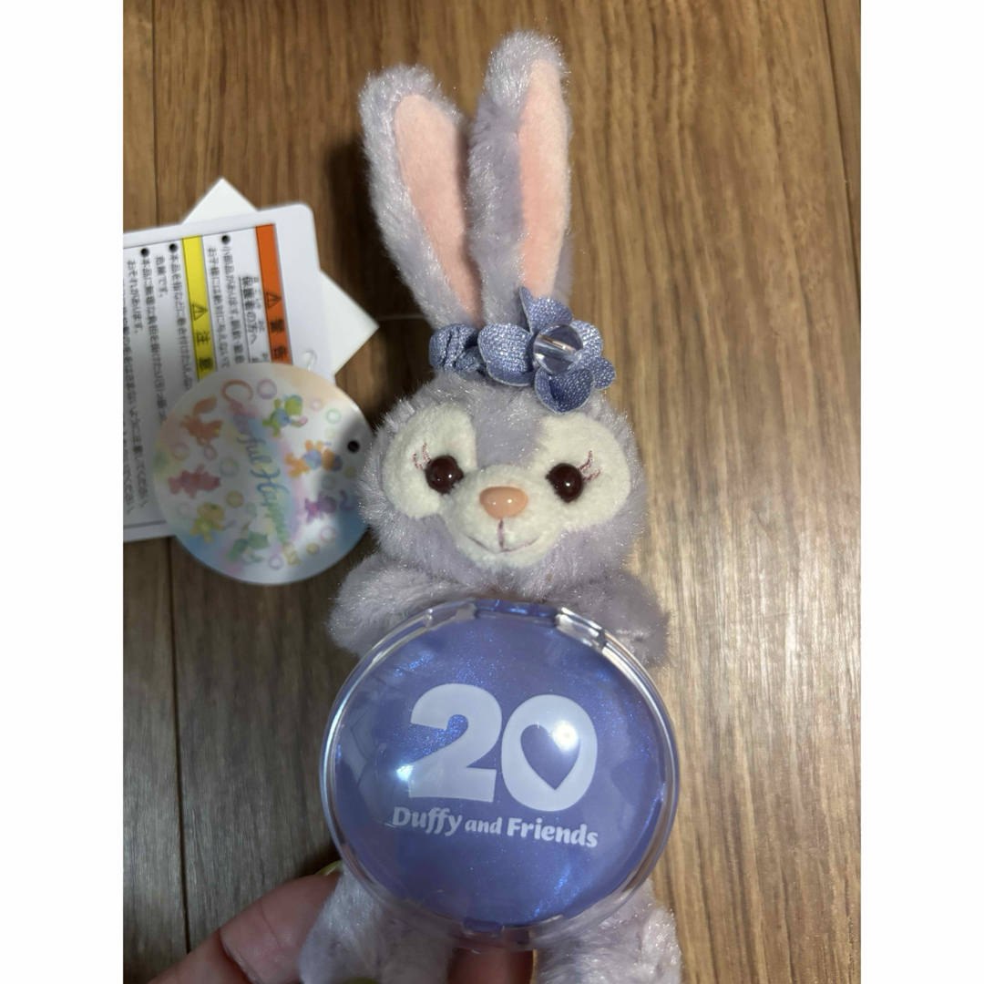 ステラ・ルー(ステラルー)のダッフィーフレンズ 20周年 カラフルハピネス ぬいぐるみチャーム ステラルー エンタメ/ホビーのおもちゃ/ぬいぐるみ(キャラクターグッズ)の商品写真