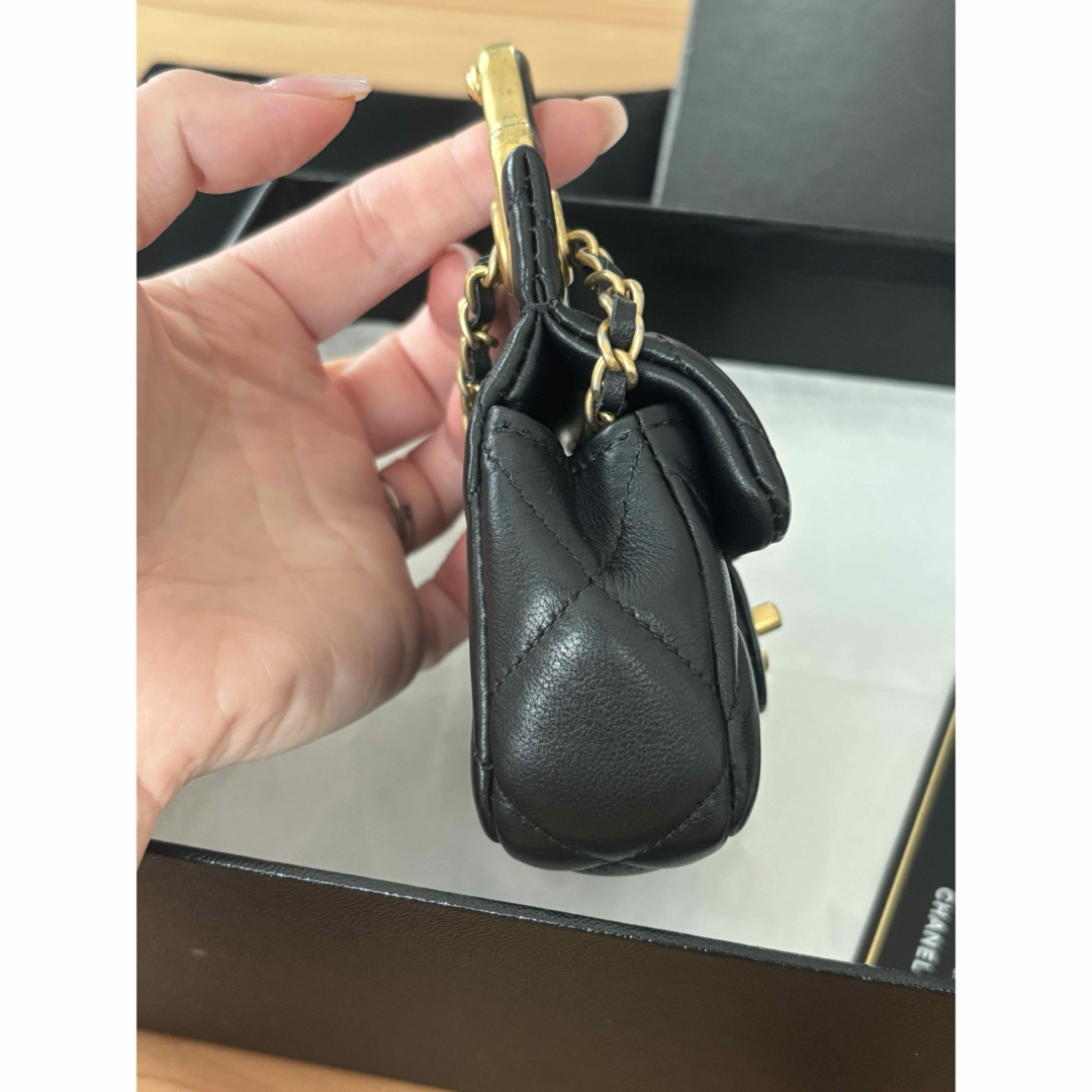 CHANEL(シャネル)のシャネル　チェーンクラッチ レディースのバッグ(ショルダーバッグ)の商品写真