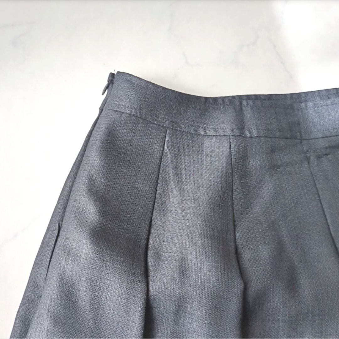 アンシェピ　裾ラインスカート　ツートンカラー　W64　フレアスカート レディースのスカート(ひざ丈スカート)の商品写真