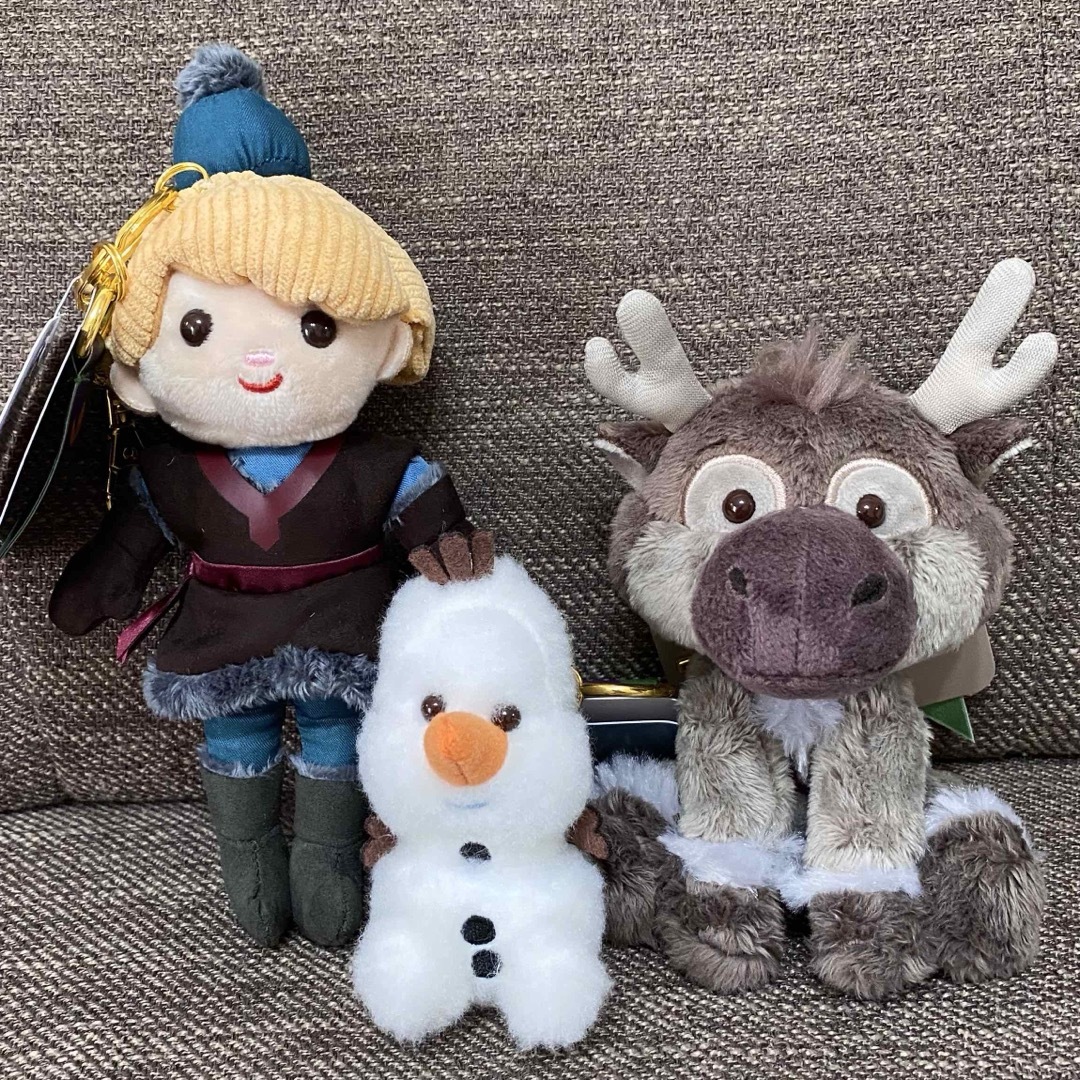 Disney(ディズニー)のクリストフ オラフ スヴェン ぬいぐるみキーホルダー アナと雪の女王 ディズニー エンタメ/ホビーのおもちゃ/ぬいぐるみ(キャラクターグッズ)の商品写真