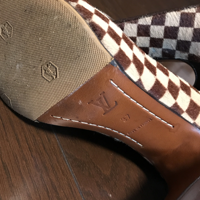 LOUIS VUITTON(ルイヴィトン)のLouis vuitton ハラコ パンプス レディースの靴/シューズ(ハイヒール/パンプス)の商品写真