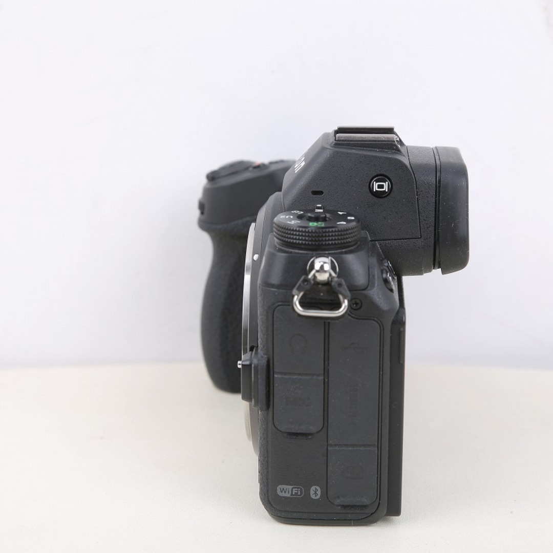Nikon(ニコン)の【中古】(ニコン) Nikon Z 6 ボデイ スマホ/家電/カメラのカメラ(コンパクトデジタルカメラ)の商品写真