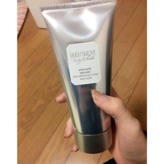 ローラメルシエ(laura mercier)のローラメルシエ アンバーバニラ(ボディクリーム)