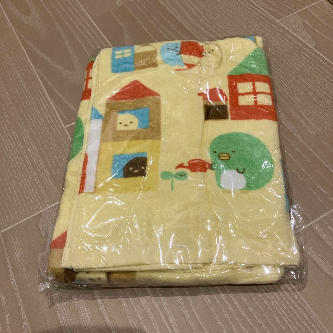 すみっコぐらし(スミッコグラシ)のすみっこぐらし ミニバスタオル 新品未使用品 エンタメ/ホビーのおもちゃ/ぬいぐるみ(キャラクターグッズ)の商品写真