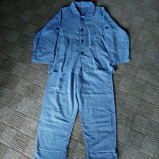 西松屋(ニシマツヤ)の130cm　パジャマ上下 キッズ/ベビー/マタニティのキッズ服男の子用(90cm~)(パジャマ)の商品写真