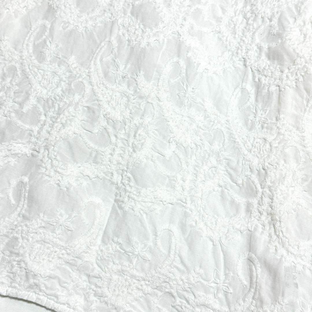 BEARDSLEY(ビアズリー)のビアズリー　フロント刺繍　コットン　カットソー　プルオーバー レディースのトップス(シャツ/ブラウス(長袖/七分))の商品写真