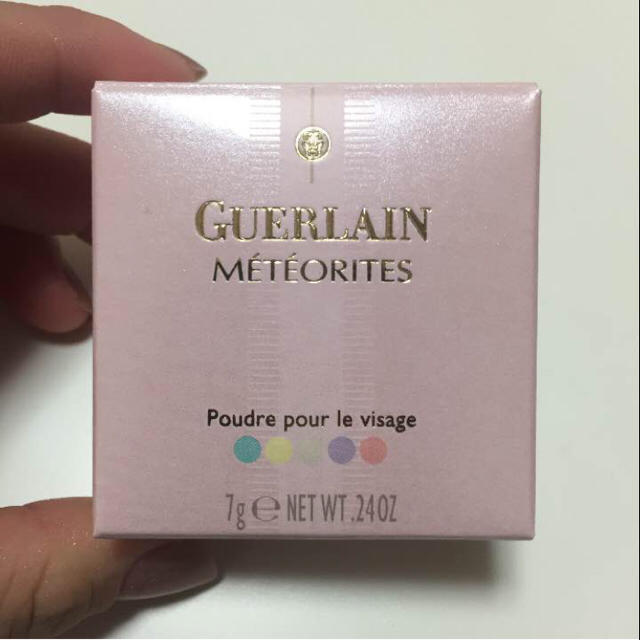 GUERLAIN(ゲラン)のGUERLAN METEORITES 02 コスメ/美容のベースメイク/化粧品(フェイスパウダー)の商品写真