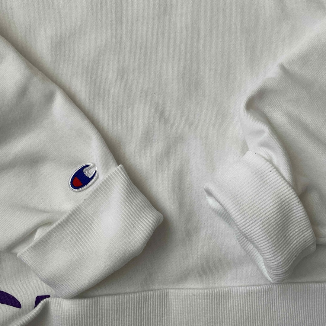 Champion(チャンピオン)のCHAMPION  WHITE COLOR  HOODIE  L SIZE メンズのトップス(パーカー)の商品写真