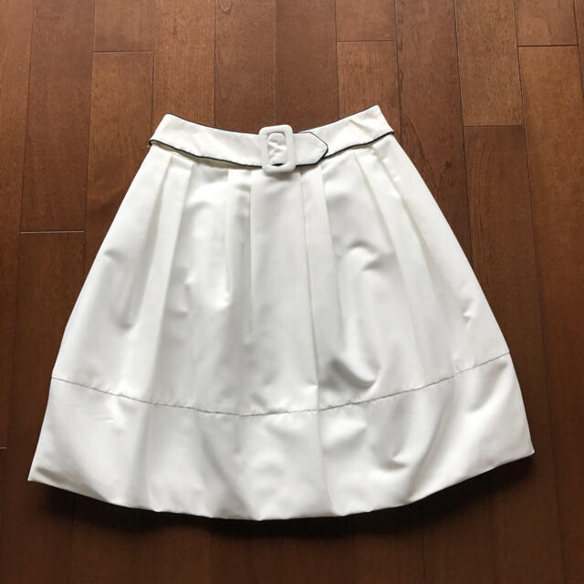 新品 エムズグレイシー ベルト付き スカート 38 レディース スカート