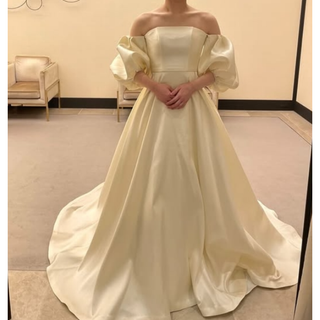 ウェディングドレス ベアトップ パフスリーブ Aライン 編み上げ 結婚式(ウェディングドレス)
