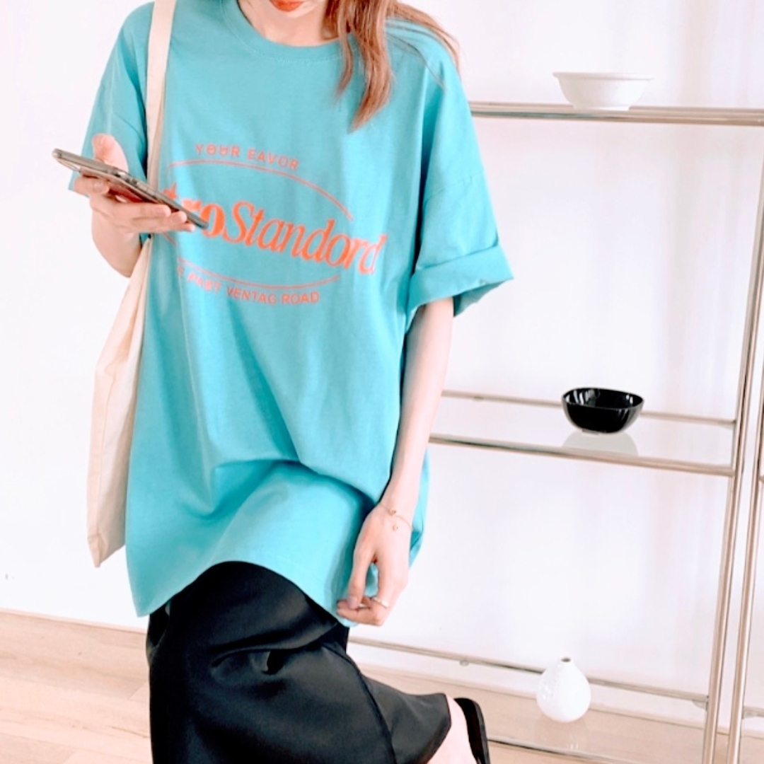 ロゴ Tシャツ グリーン系 Mサイズ 新品 韓国 ライトブルー ゆったり 半袖 レディースのトップス(Tシャツ(半袖/袖なし))の商品写真