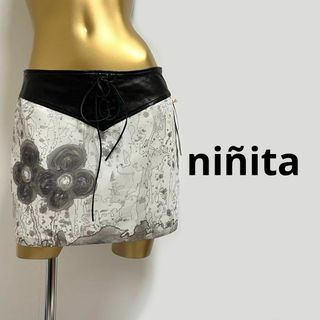 ニニータ(ninita)の【4322】ninita ペイント風 デザインスカート F 合皮(ミニスカート)