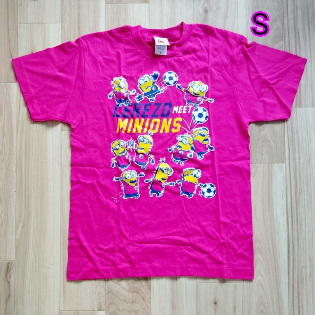 ミニオン(ミニオン)のセレッソ大阪ミニオンTシャツ Sサイズ未使用品② スポーツ/アウトドアのサッカー/フットサル(応援グッズ)の商品写真