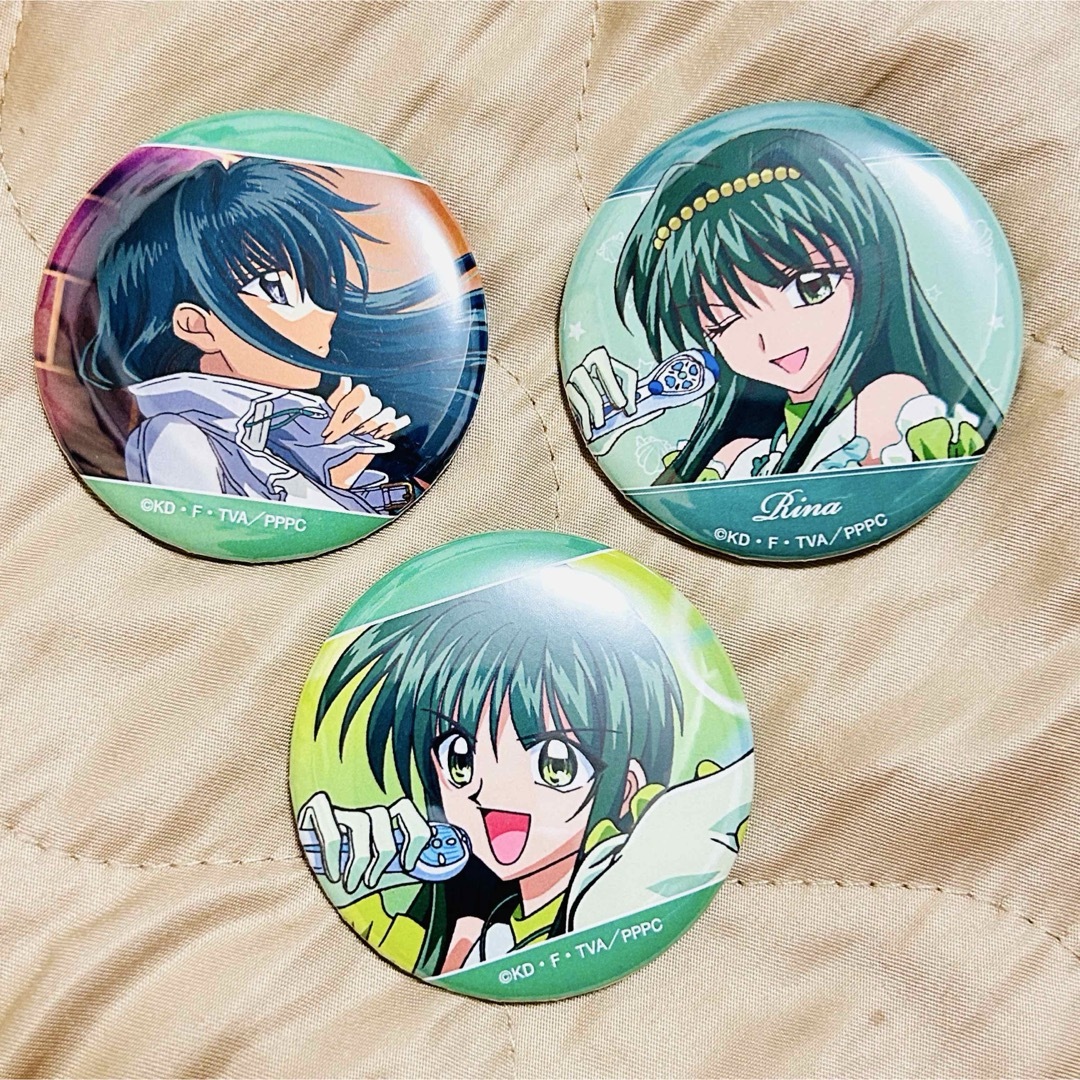 新品ぴちぴちピッチ リナ 缶バッジ 3個セット エンタメ/ホビーのおもちゃ/ぬいぐるみ(キャラクターグッズ)の商品写真