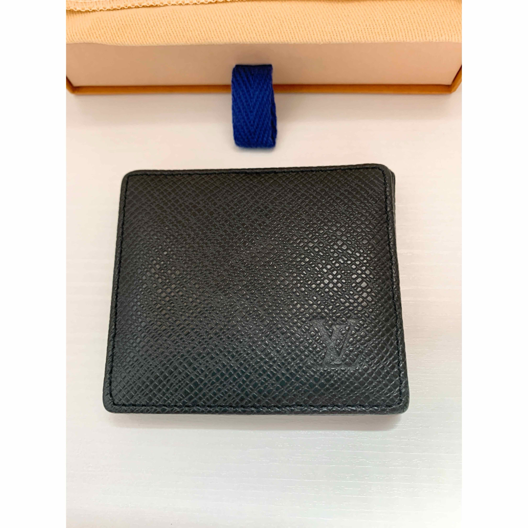 LOUIS VUITTON(ルイヴィトン)の【美品】ルイヴィトン　コインケース　小銭入れ　コインパース　布袋、箱付　ブラック メンズのファッション小物(コインケース/小銭入れ)の商品写真