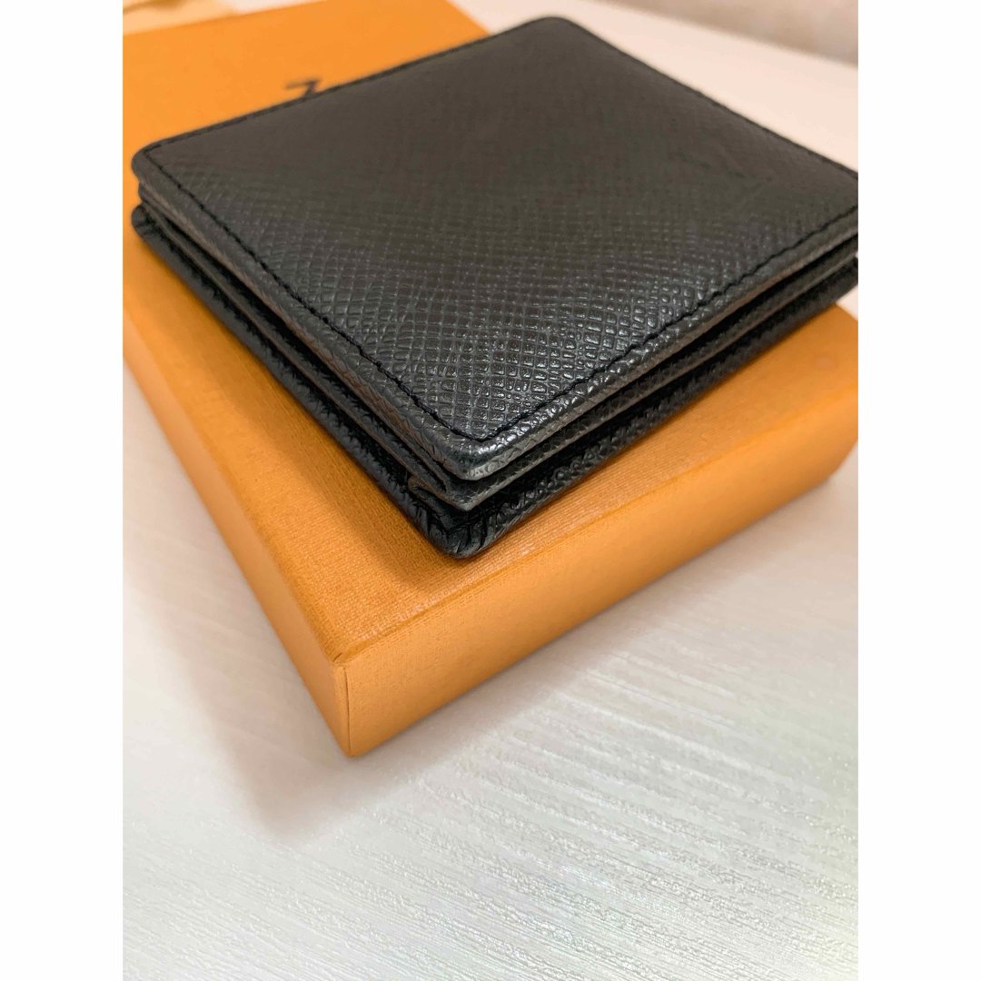 LOUIS VUITTON(ルイヴィトン)の【美品】ルイヴィトン　コインケース　小銭入れ　コインパース　布袋、箱付　ブラック メンズのファッション小物(コインケース/小銭入れ)の商品写真