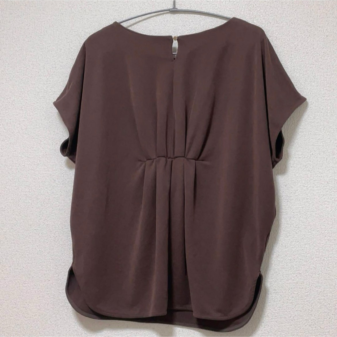 SHIPS(シップス)の【SHIPS】トップス 接触冷感 カットソー 大人ブラウン 2way レディースのトップス(カットソー(半袖/袖なし))の商品写真