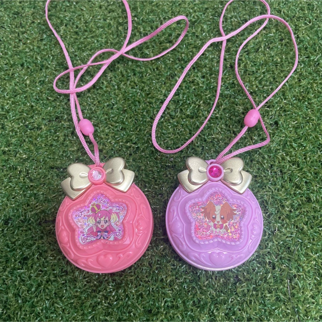 【新品】わんだふるプリキュア ブレスレットウォッチ&ケース 2個セット エンタメ/ホビーのおもちゃ/ぬいぐるみ(キャラクターグッズ)の商品写真