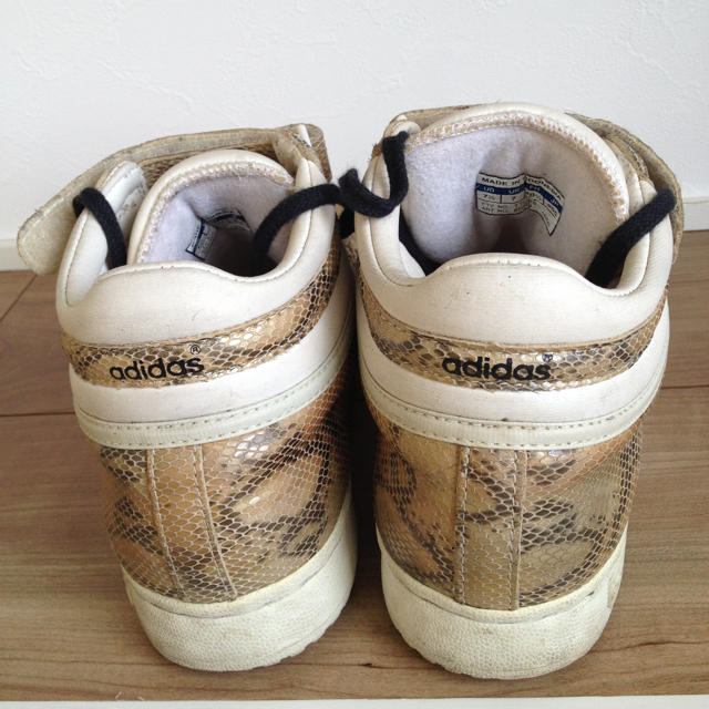 adidas(アディダス)のアディダス ハイカットスニーカー レディースの靴/シューズ(スニーカー)の商品写真