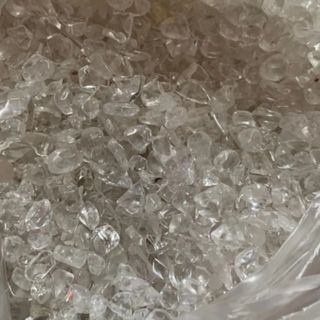 水晶 さざれ石 透明　650g パワーストーン　邪気払い(その他)
