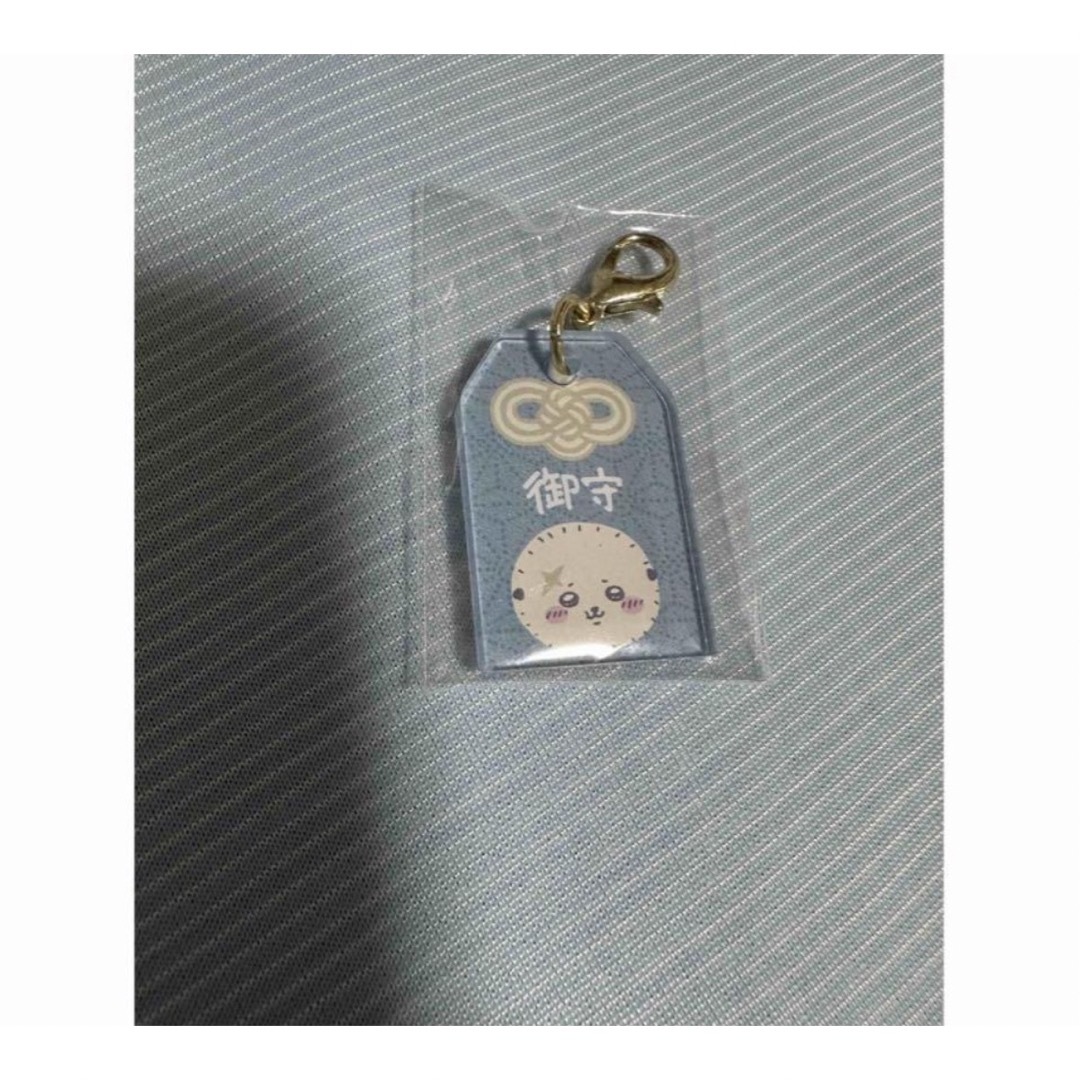 ちいかわ(チイカワ)のちいかわ もぐもぐ本舗 ミニお守りアクリルチャーム ラッコ キーホルダー エンタメ/ホビーのおもちゃ/ぬいぐるみ(キャラクターグッズ)の商品写真