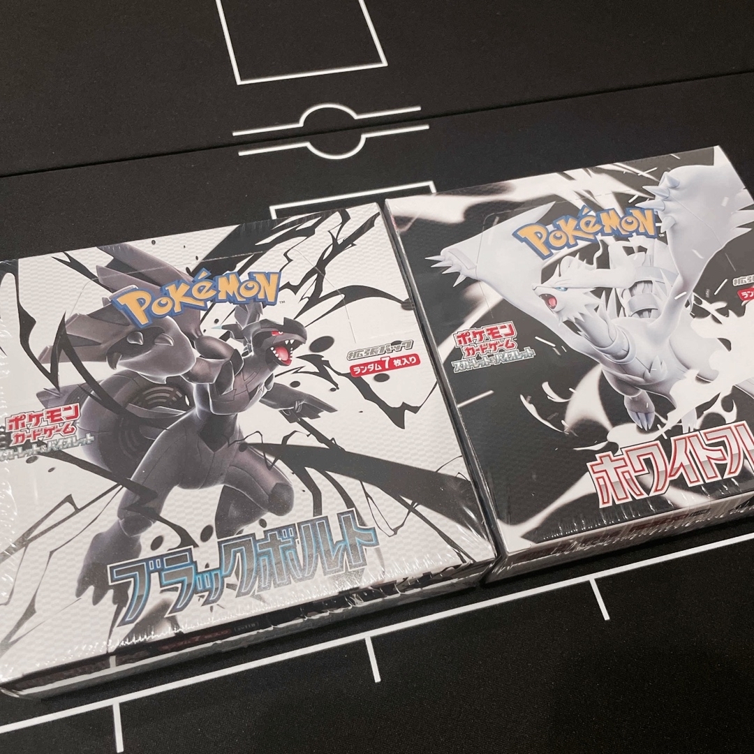 ポケモンカード ブラックボルト ホワイトフレア 各1BOX エンタメ/ホビーのトレーディングカード(Box/デッキ/パック)の商品写真