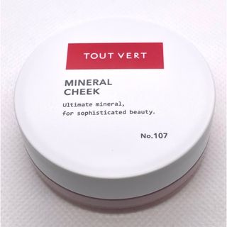 トゥヴェール(TOUT VERT)のトゥヴェール ミネラル チーク ライトピーチ 新品 未使用品 1.5g(チーク)