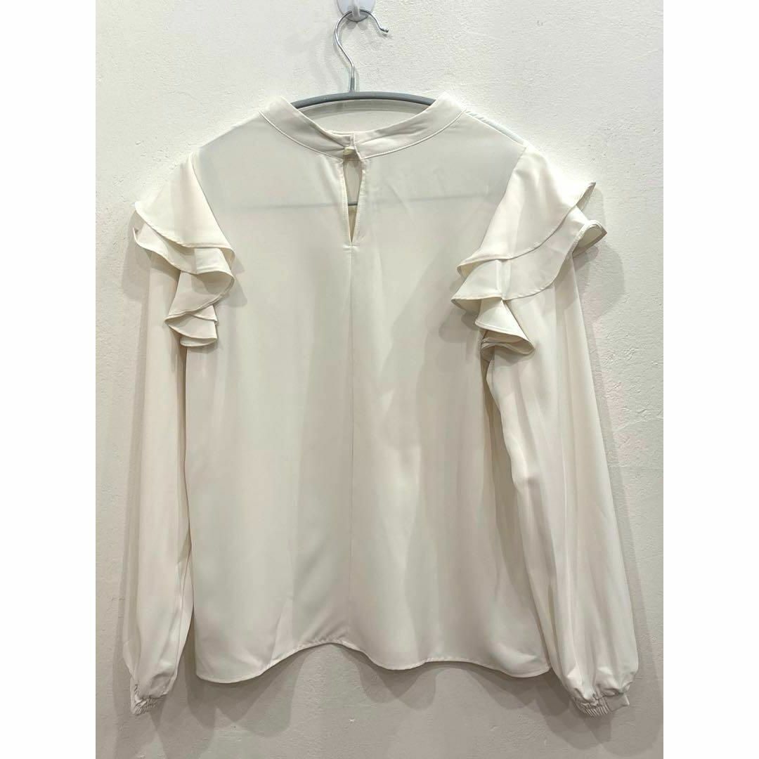 earth music & ecology(アースミュージックアンドエコロジー)のearth music&ecology フリルスリープブラウス エクリュ フリー レディースのトップス(Tシャツ(長袖/七分))の商品写真