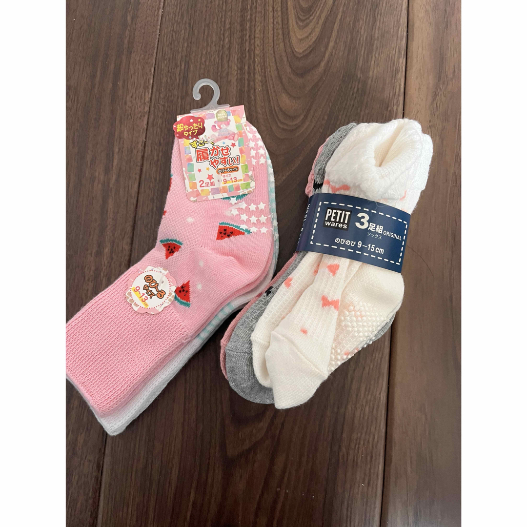 未使用品 靴下 5足 キッズ/ベビー/マタニティのこども用ファッション小物(靴下/タイツ)の商品写真