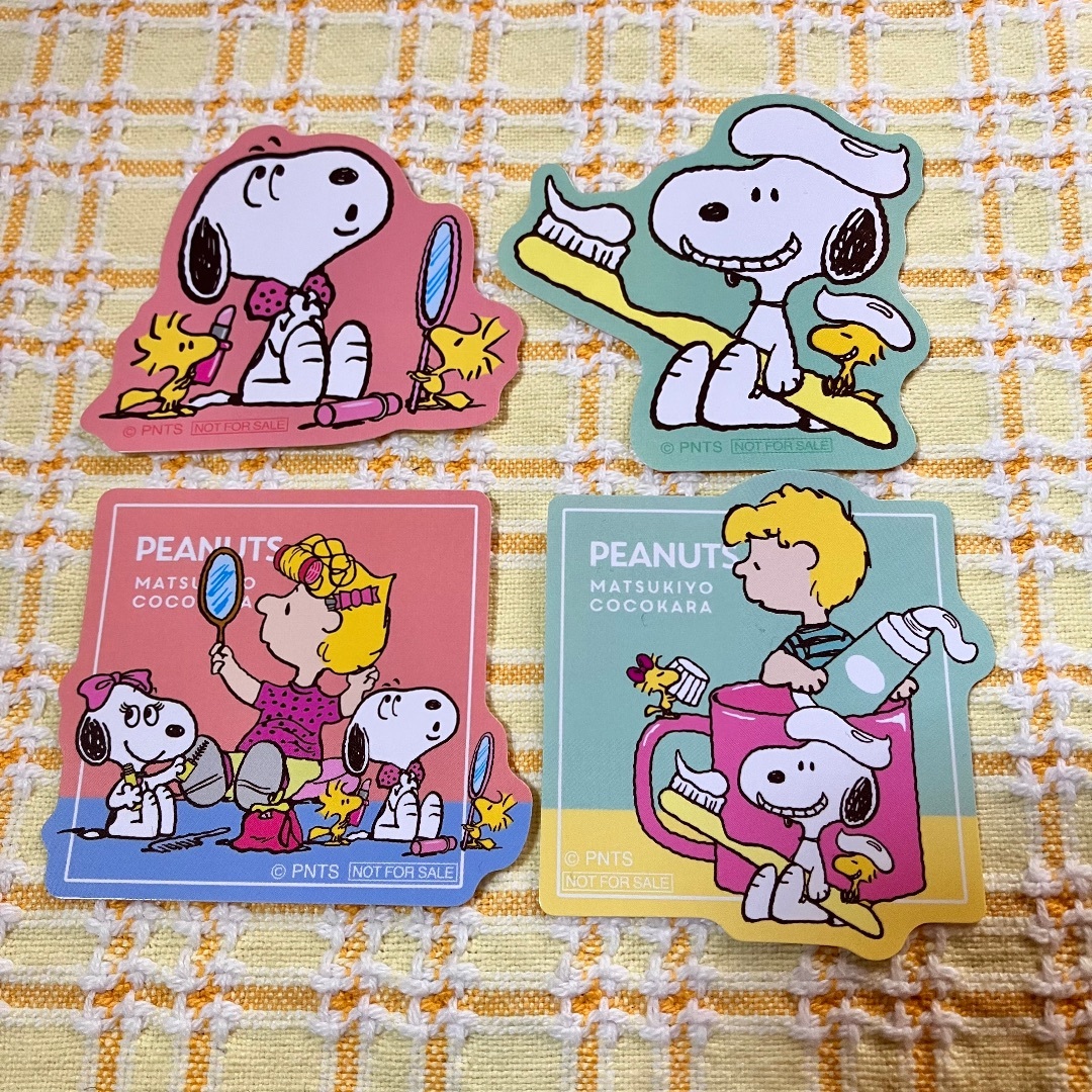 SNOOPY(スヌーピー)のマツキヨ スヌーピー ステッカー 2種 エンタメ/ホビーのおもちゃ/ぬいぐるみ(キャラクターグッズ)の商品写真