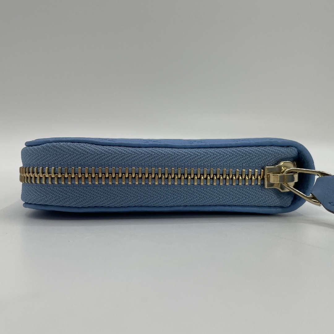 GUCCI(グッチ)のGUCCI グッチ マイクロシマ ラウンドファスナー 449391 長財布 ライトブルー  水色 質屋・リサイクルマート宇部店 レディースのファッション小物(財布)の商品写真