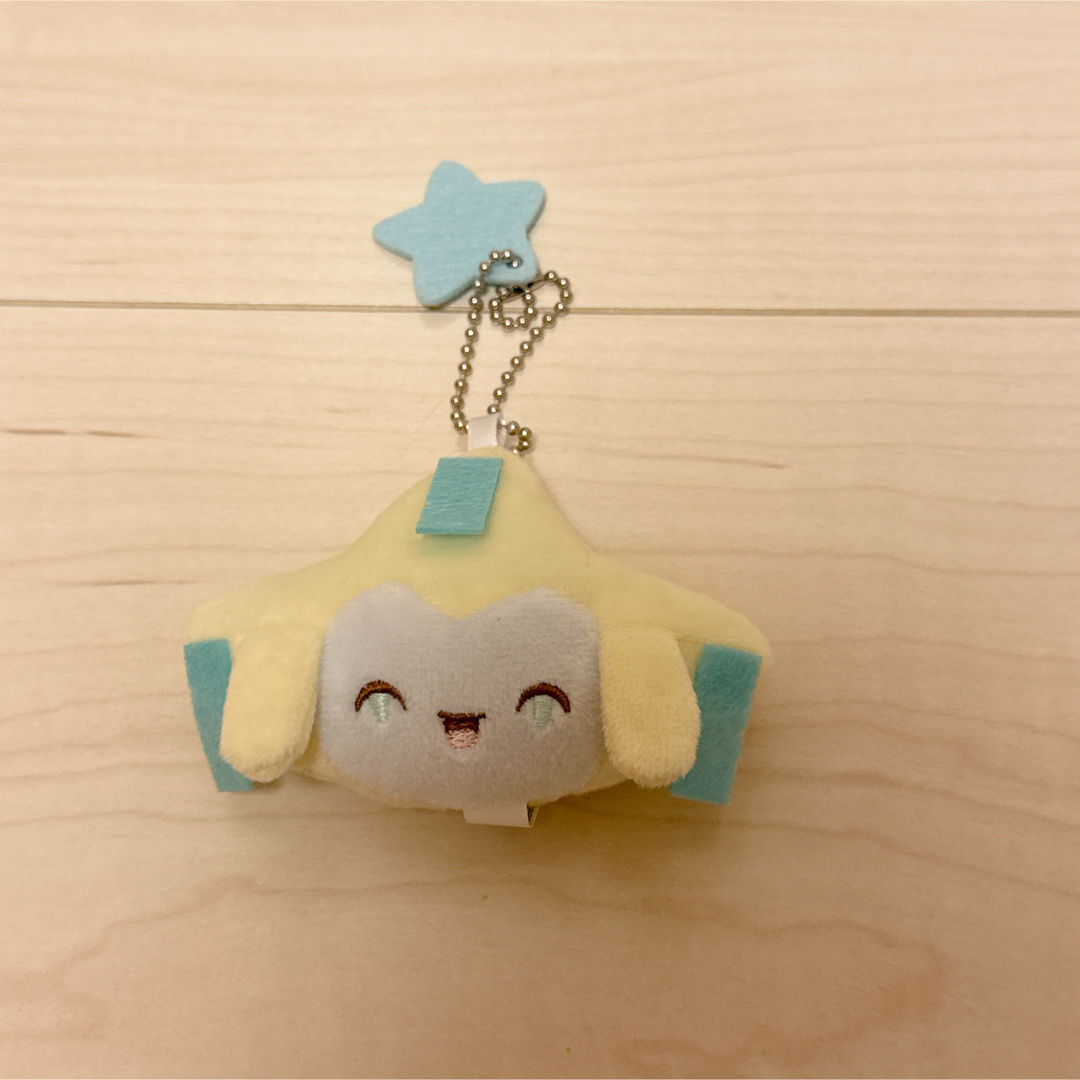 ポケピース ボールチェーン付きぬいぐるみ ジラーチ エンタメ/ホビーのおもちゃ/ぬいぐるみ(キャラクターグッズ)の商品写真