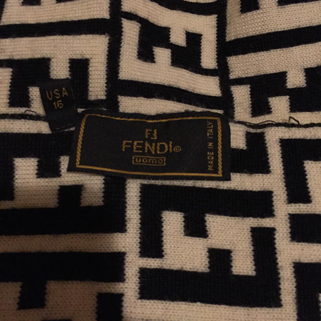 チラチラする アピール 明るくする Fendi メンズ マフラー Nakamura Nouen Jp