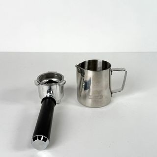デロンギ(DeLonghi)のデロンギ デディカアルテ コーヒーフィルターホルダー ミルクジャグ ピッチャー(エスプレッソマシン)