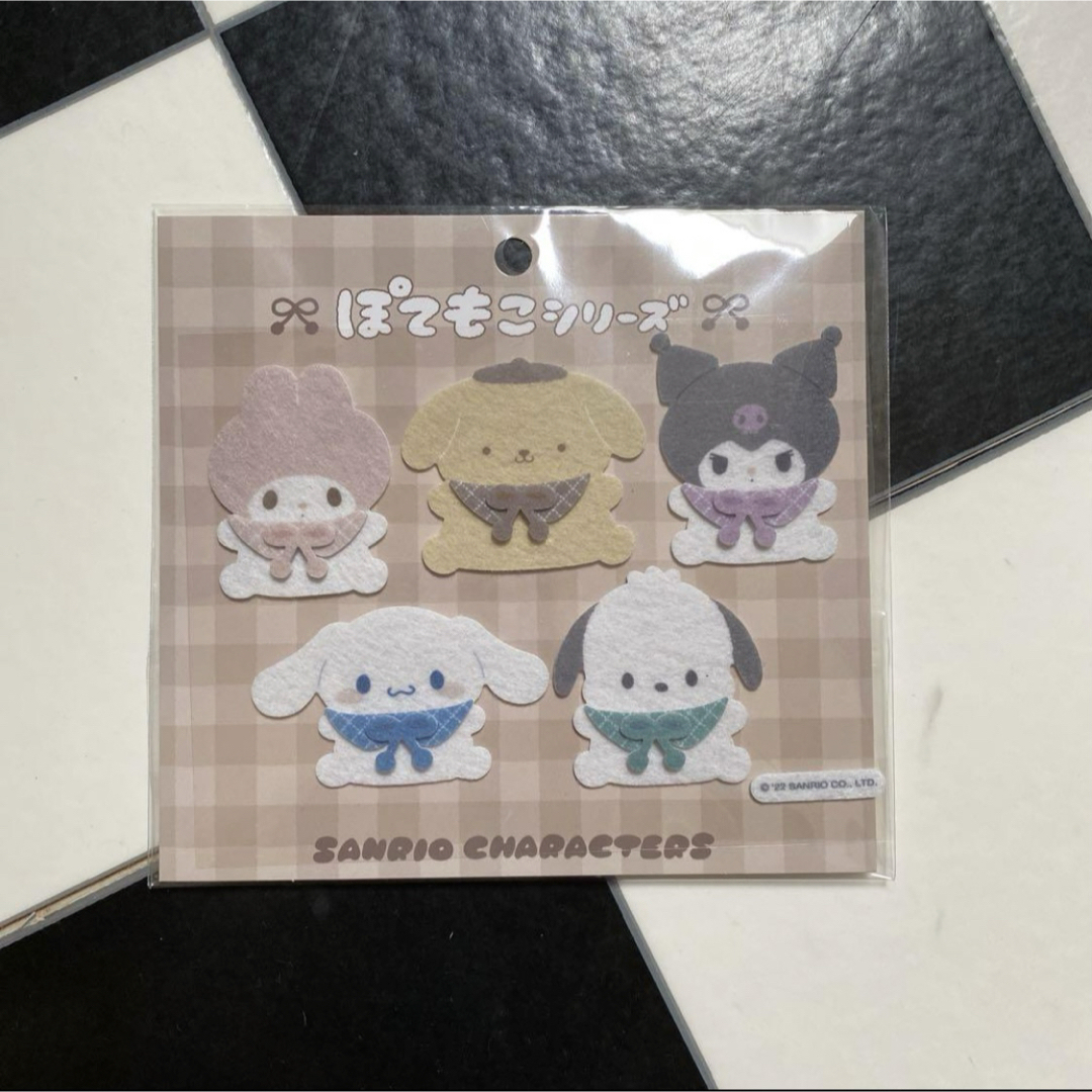 サンリオ(サンリオ)のサンリオ ぽてもこ フェルトステッカー シール エンタメ/ホビーのおもちゃ/ぬいぐるみ(キャラクターグッズ)の商品写真