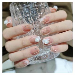 ラスト1点‼️【新品未使用品】ネイルチップ　ピンク　白薔薇　バラ(つけ爪/ネイルチップ)
