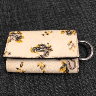 コーチ(COACH)の難あり　COACH フラワープリント キーケース　コーチ　イエロー(キーケース)
