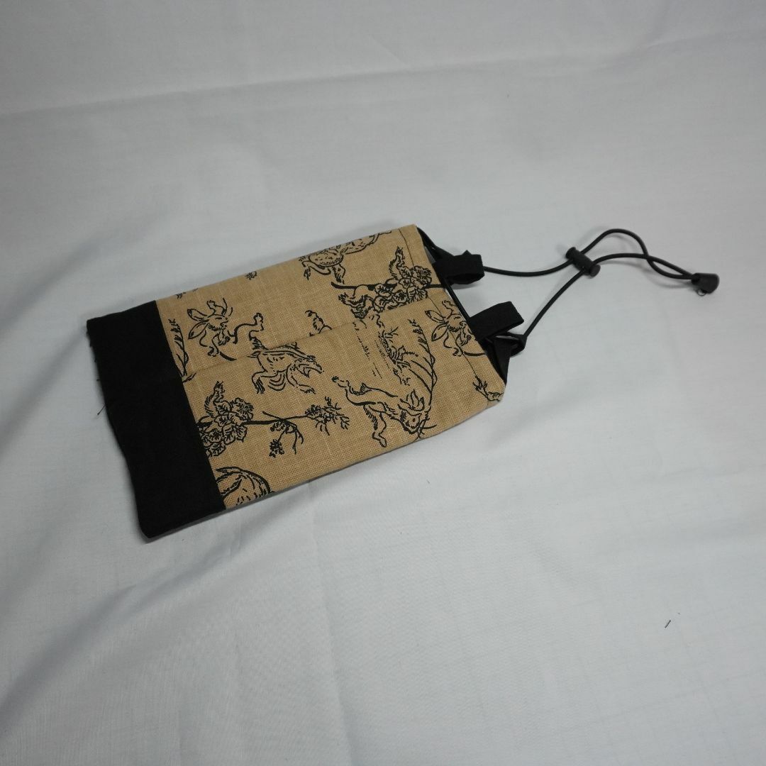 ハンドメイド　布製　スマフォショルダーポーチ　和柄　信玄袋風 ハンドメイドのスマホケース/アクセサリー(スマホケース)の商品写真
