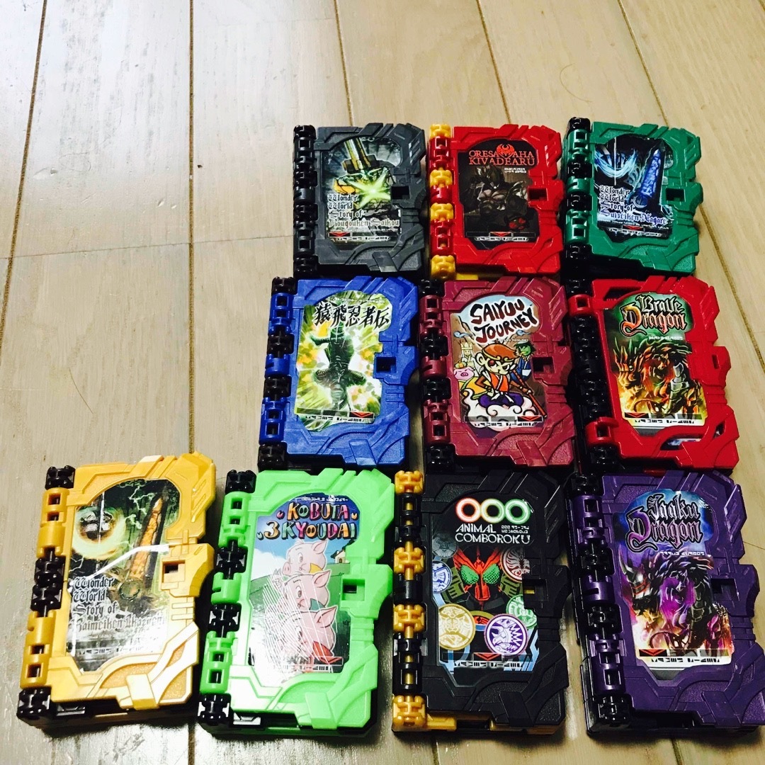 BANDAI(バンダイ)の仮面ライダーセイバーライドブック エンタメ/ホビーのおもちゃ/ぬいぐるみ(キャラクターグッズ)の商品写真