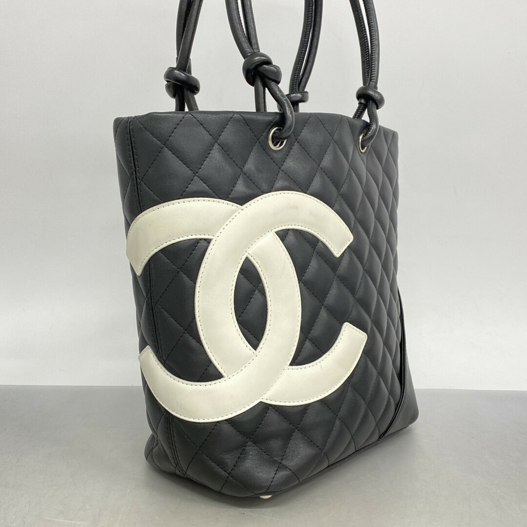 CHANEL(シャネル)の【5fa0651】シャネル トートバッグ カンボン ラムスキン ブラック ホワイト シルバー金具【中古】レディース レディースのバッグ(トートバッグ)の商品写真