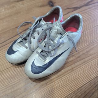 ナイキ(NIKE)のナイキ マーキュリアル ビクトリー ジュニア(シルバー)(シューズ)