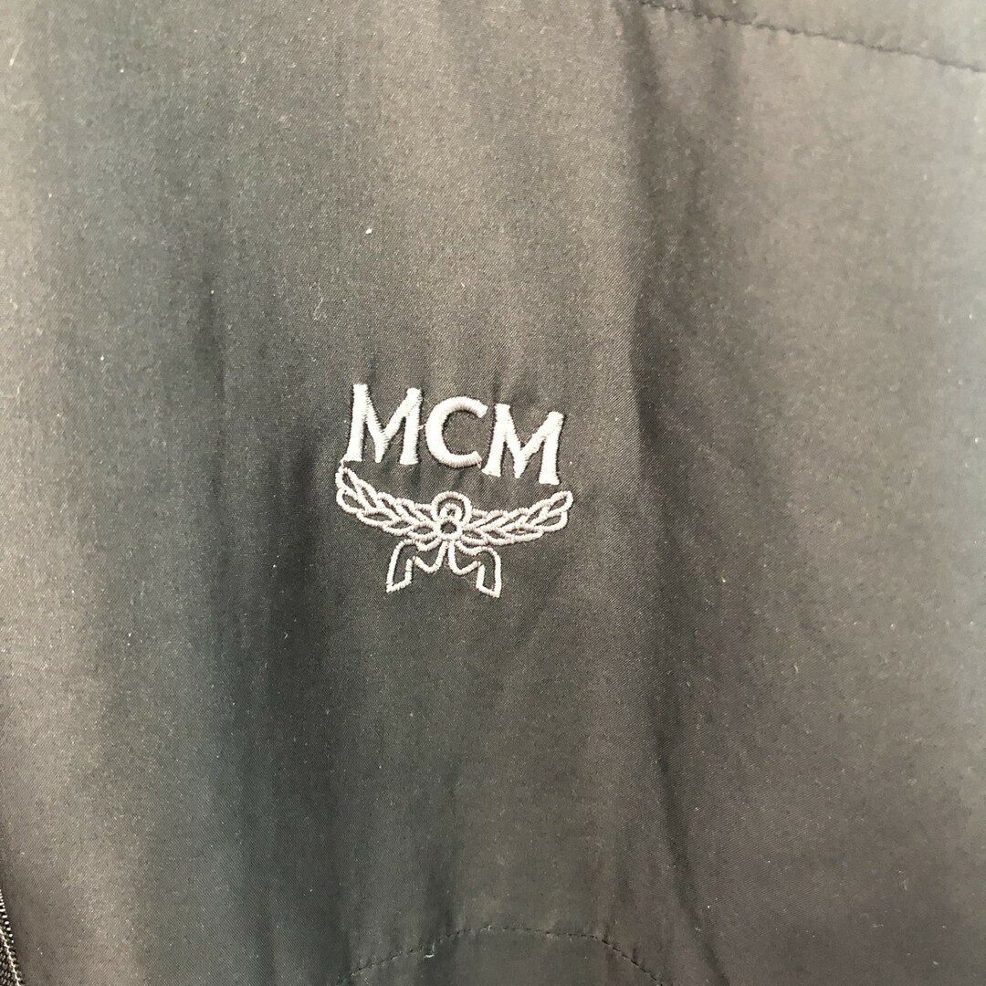MCM(エムシーエム)の【MCM】エム・シー・エム　メンズ　レディース　ダウンジャケット　アウター　黒　Ｌサイズ レディースのジャケット/アウター(ダウンジャケット)の商品写真