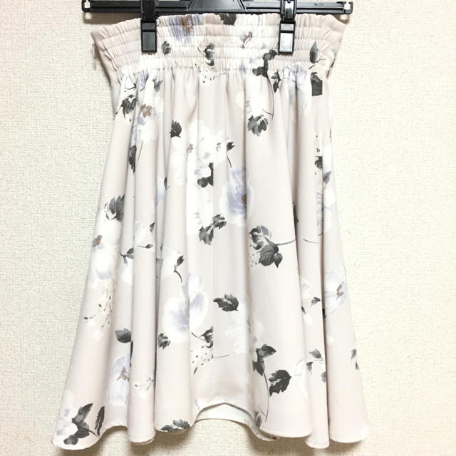 MIIA(ミーア)の新作♡花柄スカート レディースのスカート(ミニスカート)の商品写真
