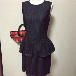 バーバリー(BURBERRY)のBurberry☆デニムワンピースⓂ︎(ひざ丈ワンピース)