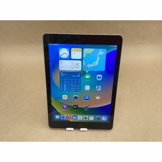 アップル(Apple)のバッテリ残量83％ APPLE IPAD5(第5世代) WIFI 32GB スペースグレイ 9.7in RETINA IPAD OS 16.7.11 A1822 2017MODEL カメラ(タブレット)