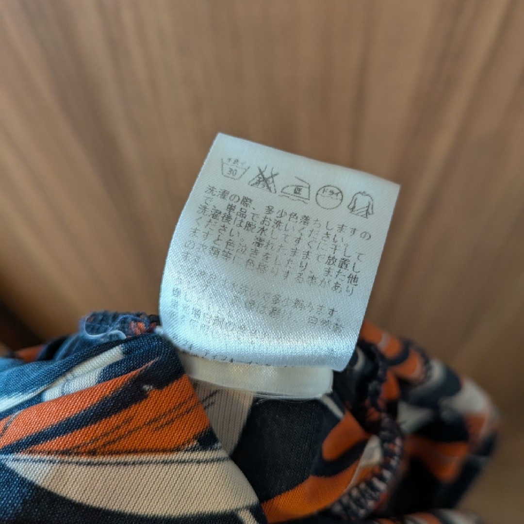 GAMBLE FISH　リーフ柄半袖ひざ丈ワンピース　サイズM レディースのワンピース(ひざ丈ワンピース)の商品写真