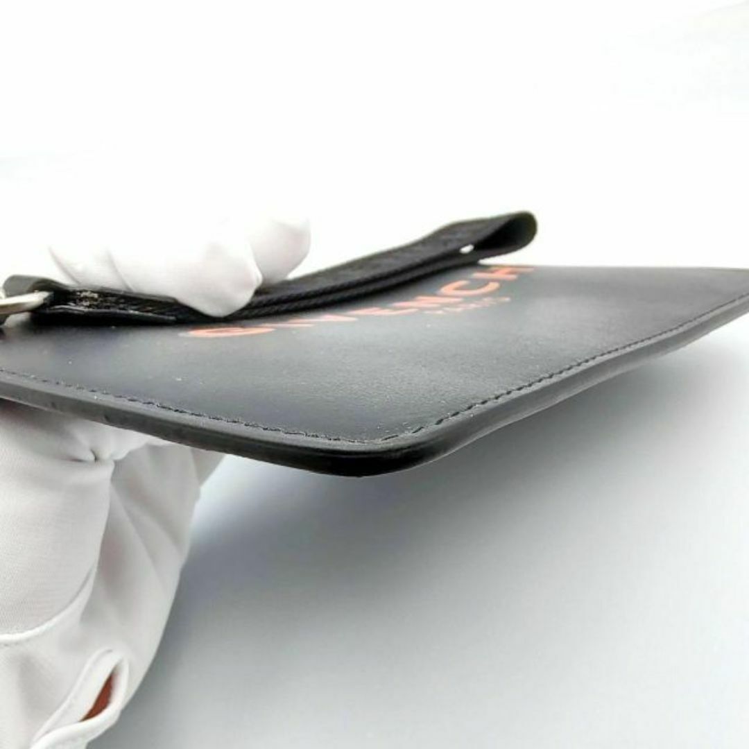 GIVENCHY(ジバンシィ)の極美品【ジバンシー】ミニポーチ BK603P レディースのファッション小物(ポーチ)の商品写真