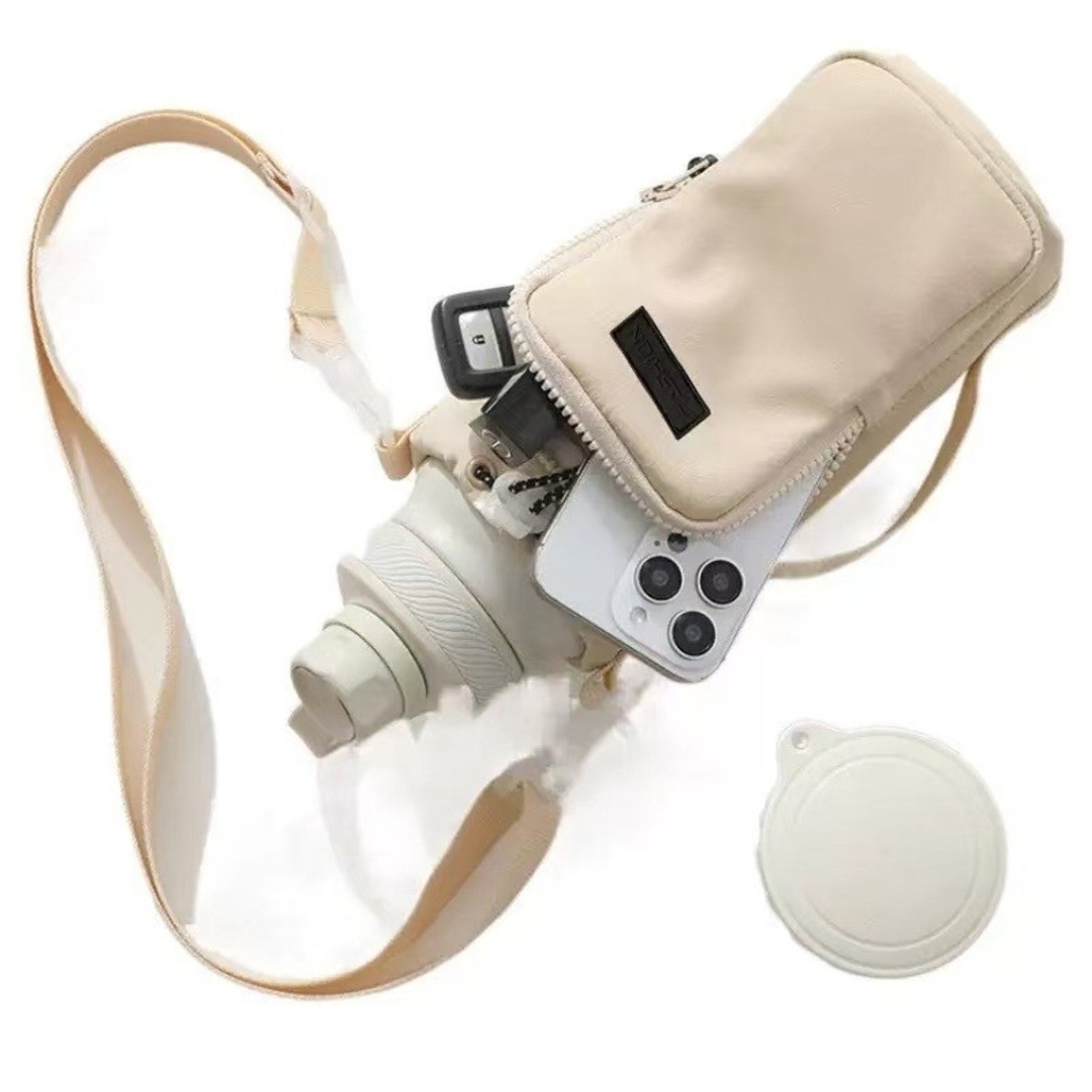 ペットボトルホルダー 水筒カバー　ショルダーベルトカバー ポーチ付 ブルー ハンドメイドのキッズ/ベビー(外出用品)の商品写真