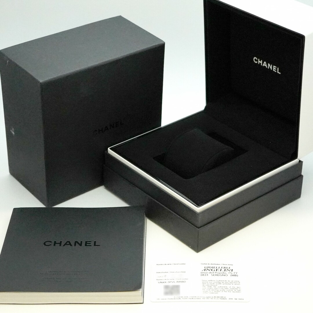 CHANEL(シャネル)の【5wwf0030】シャネル J12 H2569 黒文字盤【中古】腕時計 レディース レディースのファッション小物(腕時計)の商品写真