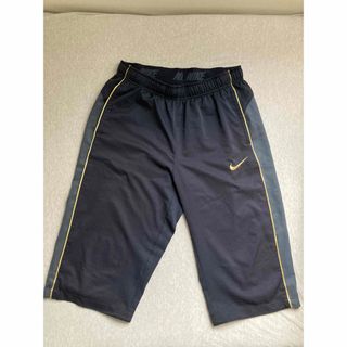 NIKE ハーフパンツ　膝丈　七分丈(ショートパンツ)